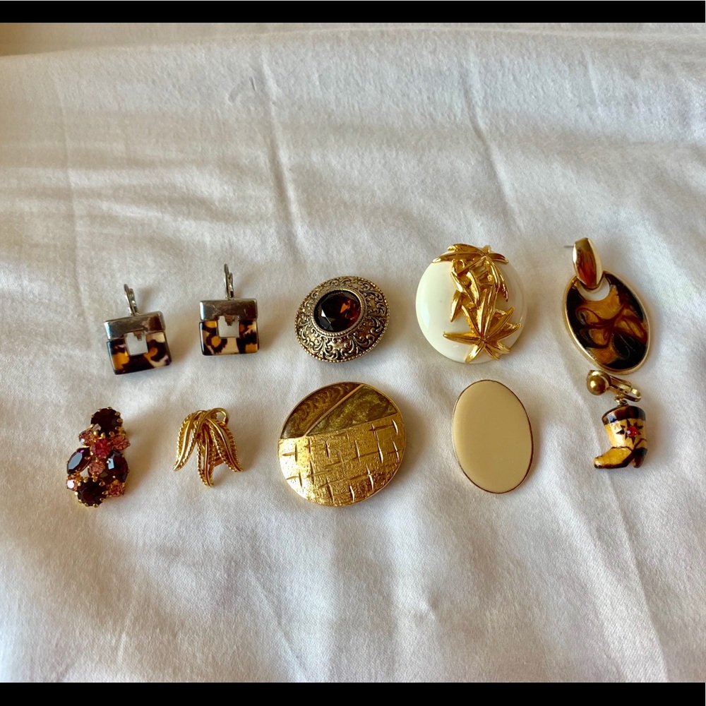 Single earrings + 1 pair